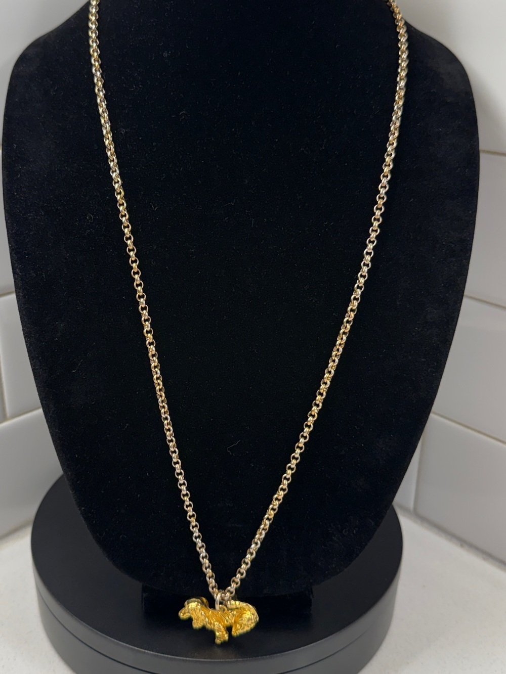 Vintage Gold Tone Dachshund Dog Pendant Necklace Long Hair Doxie